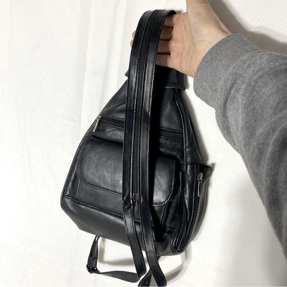 Vintage Black Faux Leather Convertible Shoulder Bag  Backpack - Picture 2 of 16